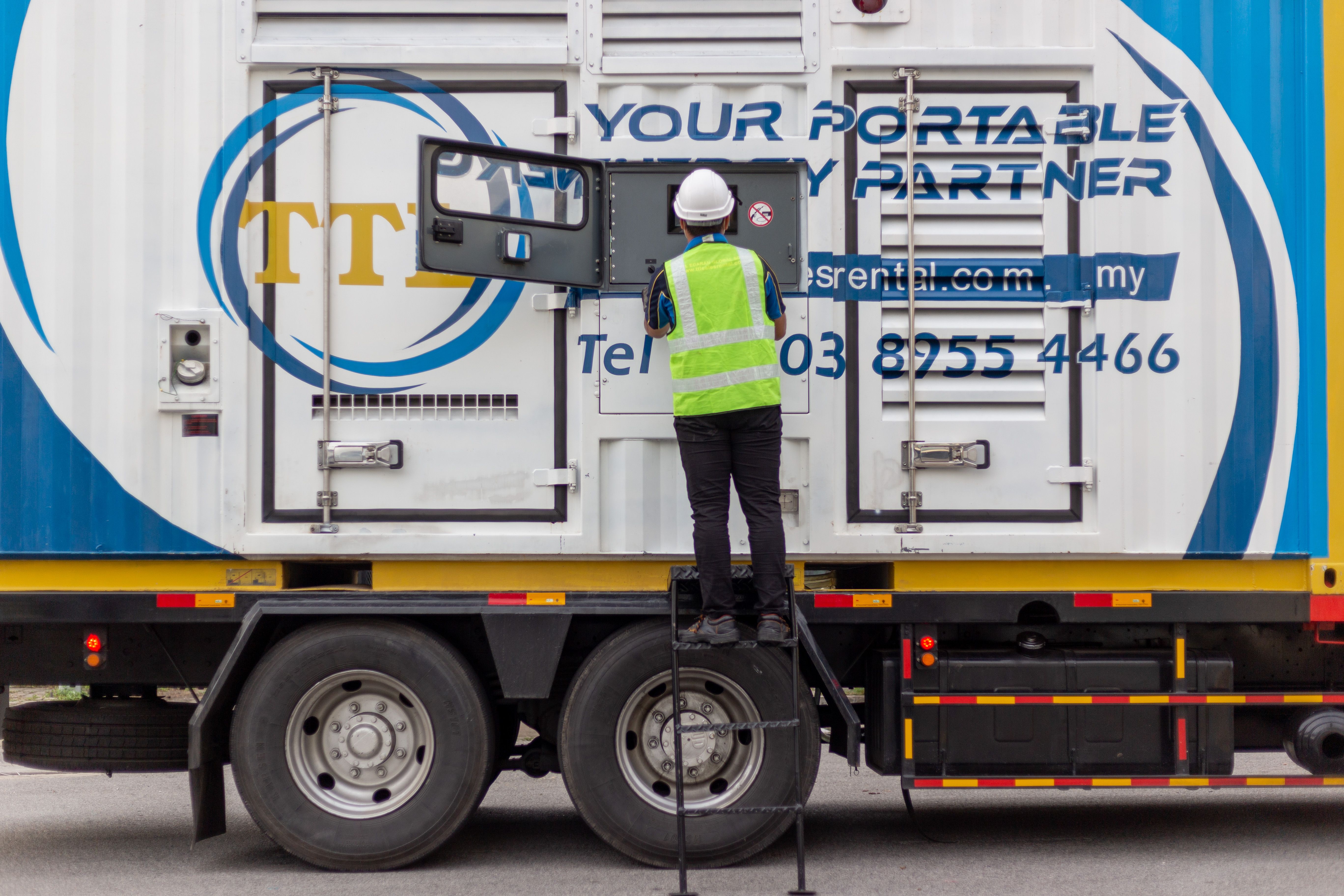 Mobile Generators Fleet - 201129_MG_3970.jpg